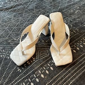 White block heel Jessica Simpson